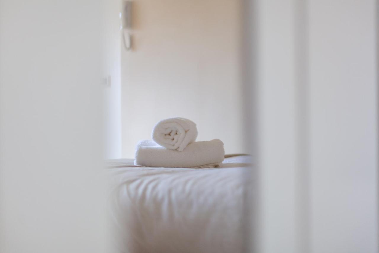 Lovely Studio Flat In Wimbledon W/ Free Parking London Luaran gambar